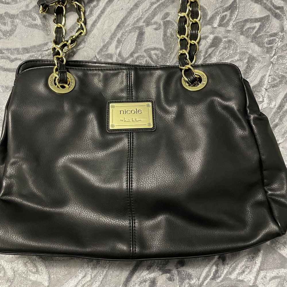 Nicole (Nicole Miller) shoulder bag w/gold chain. NWOT. slight mark on front.
